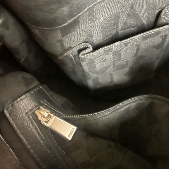 Furla Black Leather Shoulder Bag - Picture 8 of 11